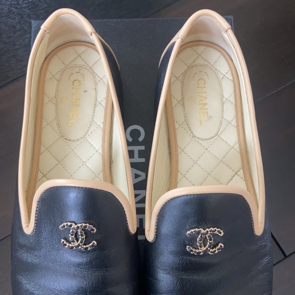 Authentic Chanel Loafers in black with gold and black hardware - Picture 3 of 5